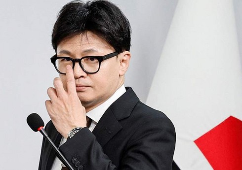 Председатель правящей партии Южной Кореи Хан Дон Хун подал в отставку