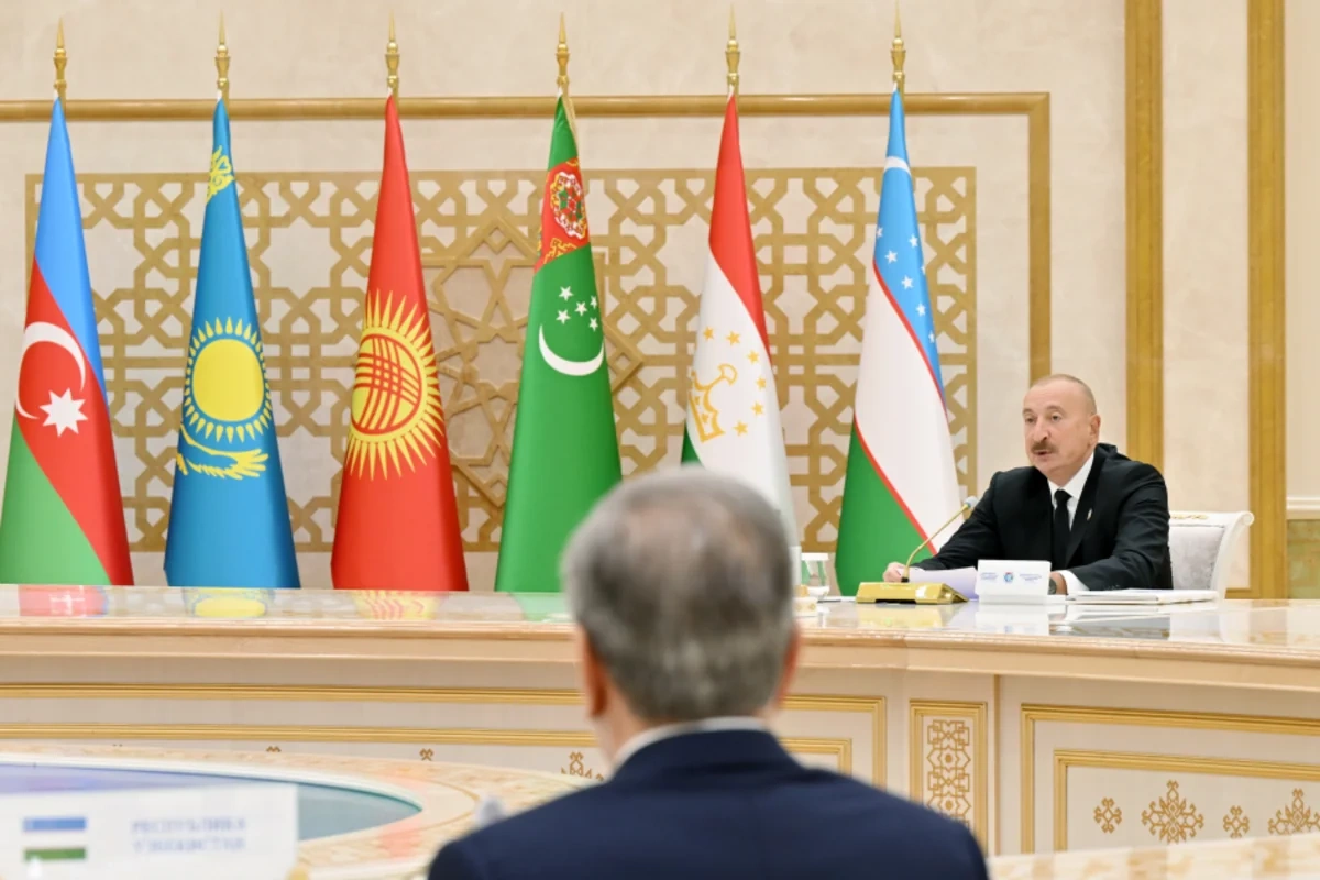 Президент: Азербайджан ведет совместную работу с Казахстаном и Узбекистаном по созданию зеленого энергетического коридора