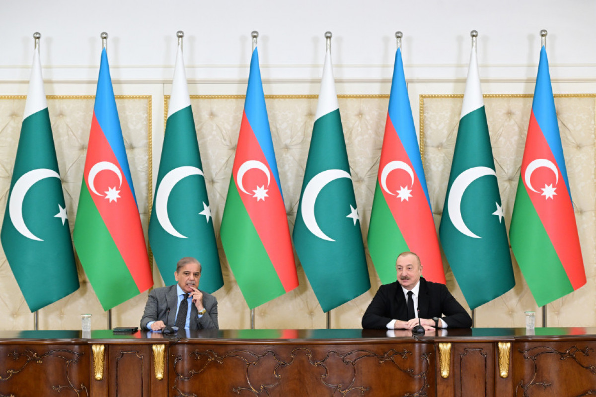 Президент Азербайджана Ильхам Алиев и премьер-министр Пакистана Мухаммад Шахбаз Шариф выступили с заявлениями для прессы-ФОТО