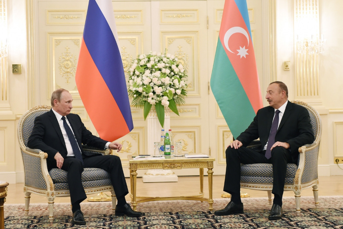 Президент Азербайджана обсудил с Путиным открытие транспортного коридора между западными районами Азербайджана и Нахчыванской АР