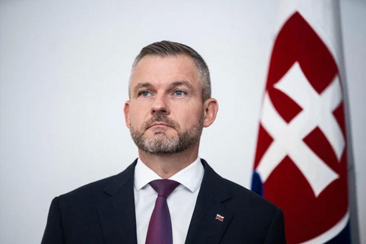 Президент Азербайджана поздравил словацкого коллегу