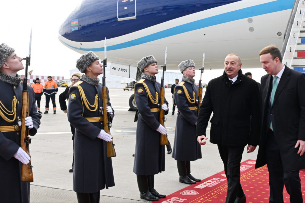 Президент Азербайджана прибыл в Казань