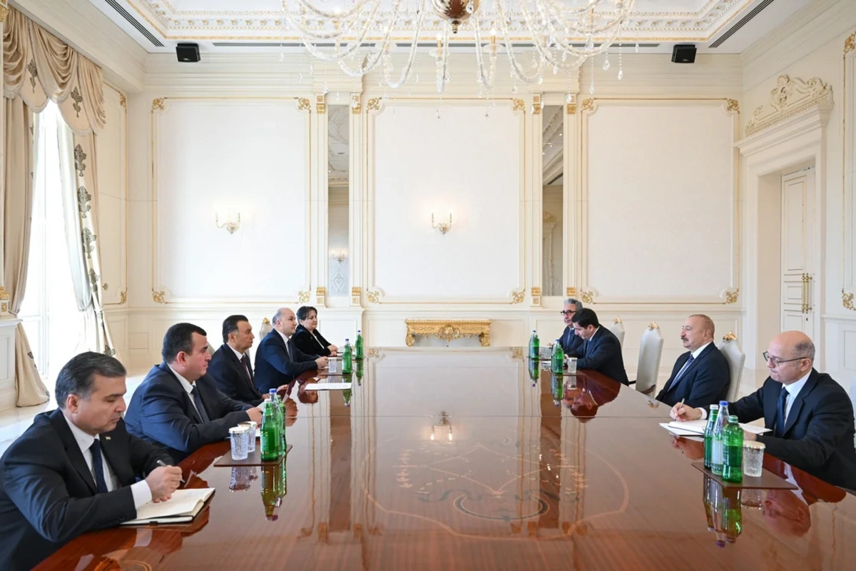 Президент Азербайджана принял премьер-министра Таджикистана