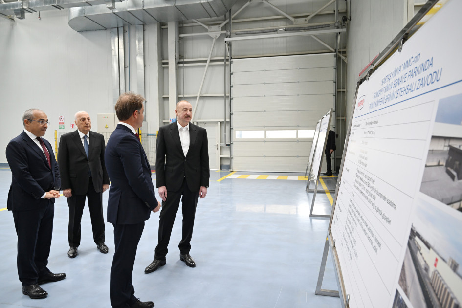 Президент Азербайджана принял участие в открытии ряда предприятий в Сумгайытском химико-промышленном парке