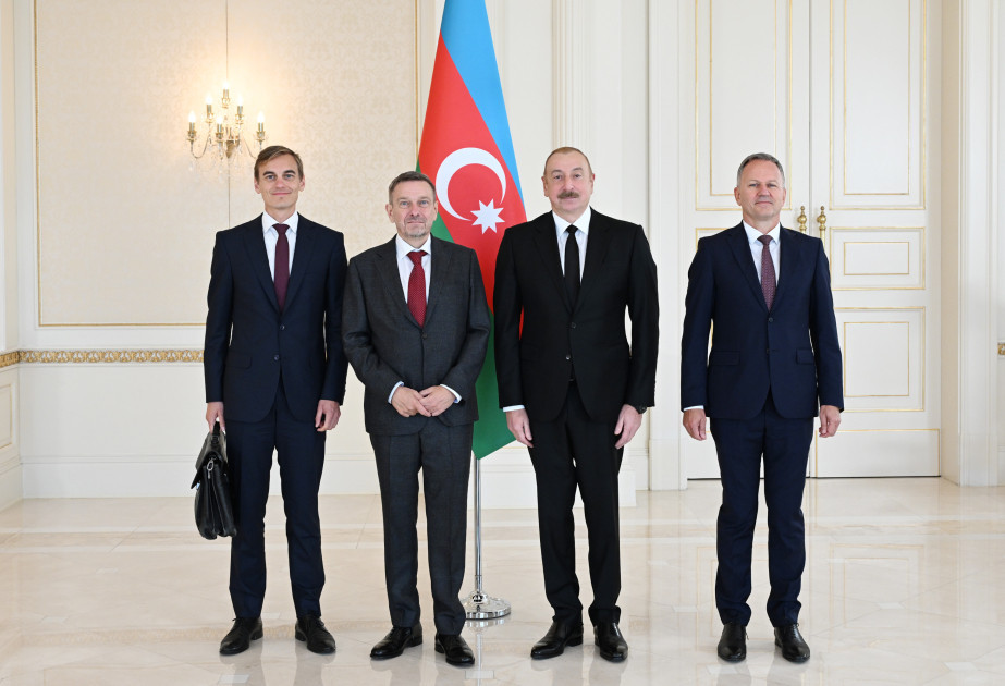 Президент Азербайджана принял верительные грамоты посла Дании