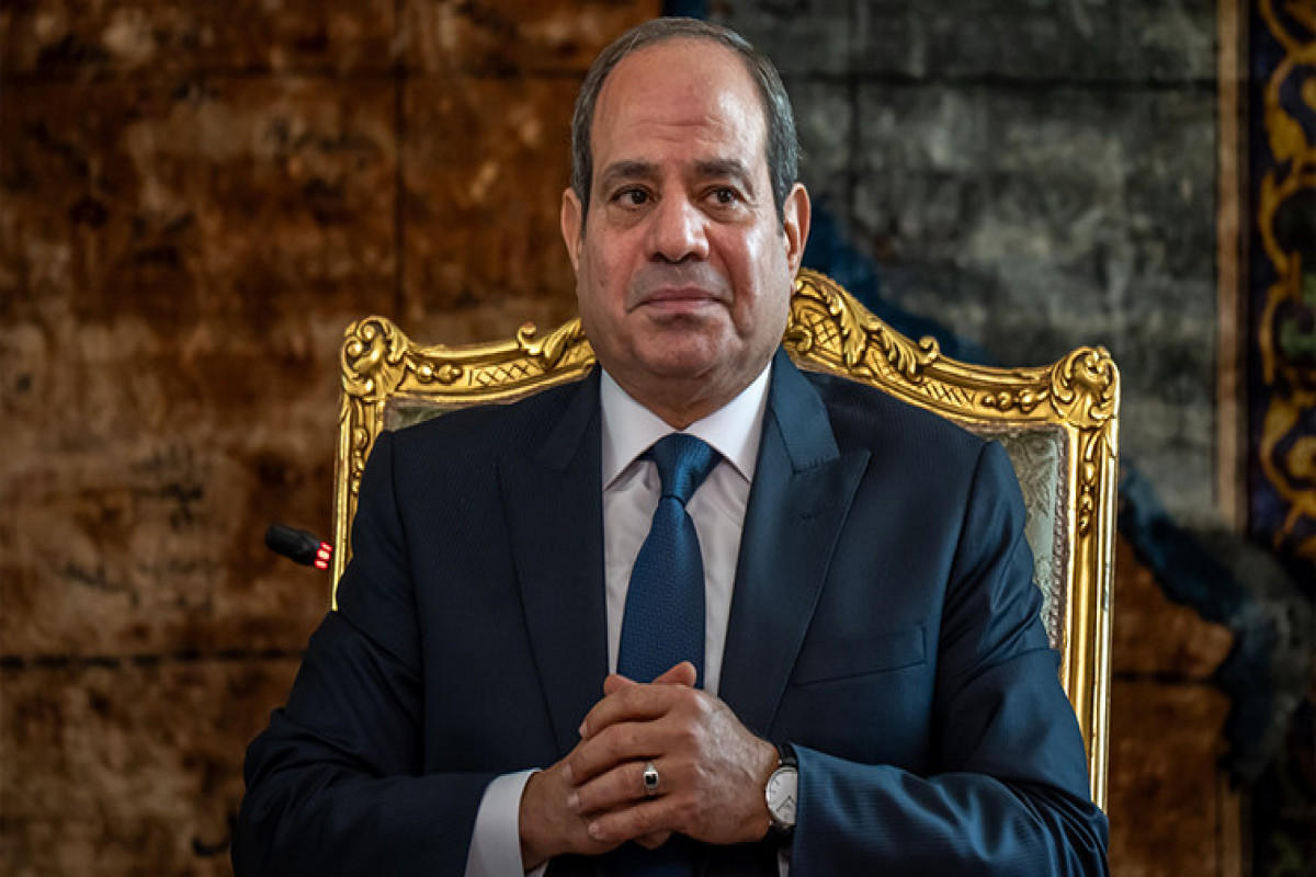 Президент Египта заявил, что глубоко опечален крушением самолета