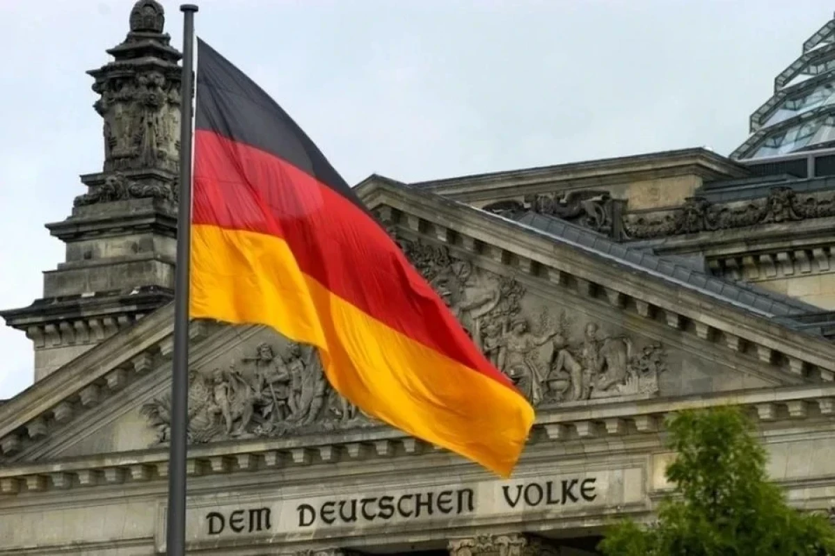 Президент ФРГ одобрил дату проведения досрочных выборов в Бундестаг