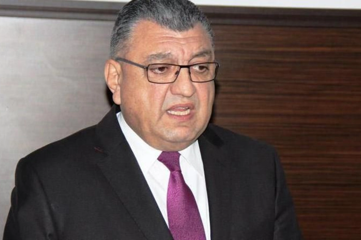 Президент Ильхам Алиев наградил Рауфа Алиева