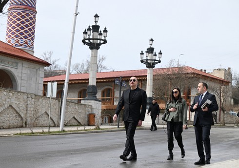 Президент Ильхам Алиев поделился в соцсетях кадрами с визита в Шушу