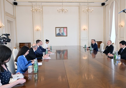 Президент Ильхам Алиев принял министра иностранных дел Сербии