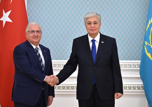 Президент Казахстана принял министра национальной обороны Турции