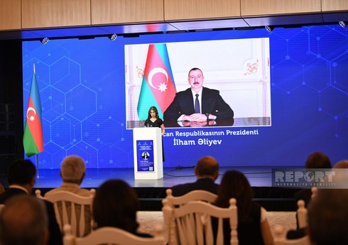Президент обратился к участникам форума азербайджанских ученых, проживающих за рубежом