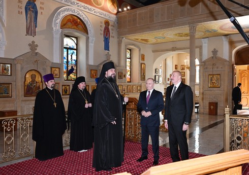 Президенты Азербайджана и России посетили Кафедральный собор Святых Жен-Мироносиц в Баку
