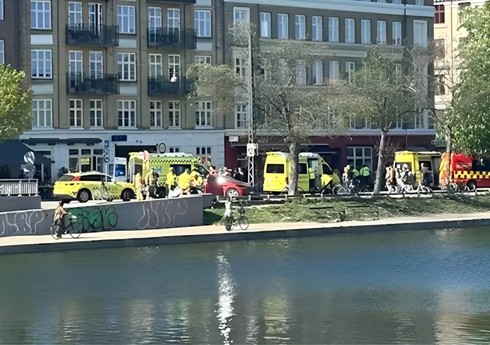 При наезде автомобиля на толпу в Копенгагене пострадали 11 человек