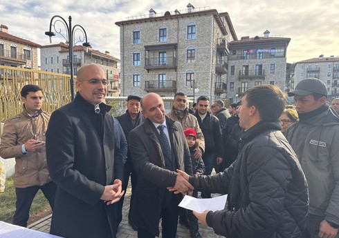 Прибывшим в Шушу бывшим вынужденным переселенцам вручены ключи от квартир