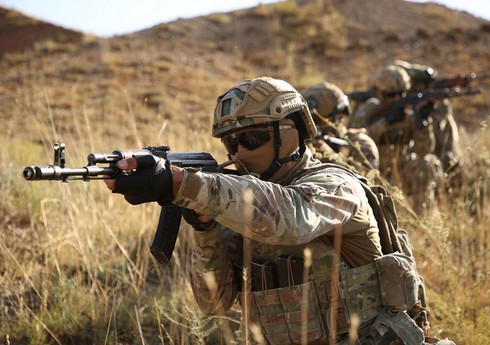 Продолжаются совместные с Казахстаном учения "Алтын кыран – 2024"