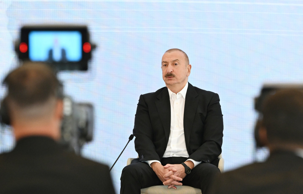 Проходит III Шушинский глобальный медиафорум, Президент Ильхам Алиев принимает участие в мероприятии - ПРЯМОЙ ЭФИР