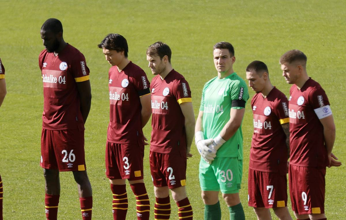 Прокуратура Португалии обвинила футбольный клуб "Бенфика" в коррупции