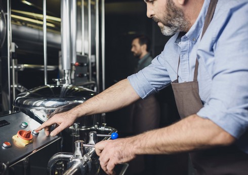 Промышленное производство в Азербайджане сократилось более чем на 2%