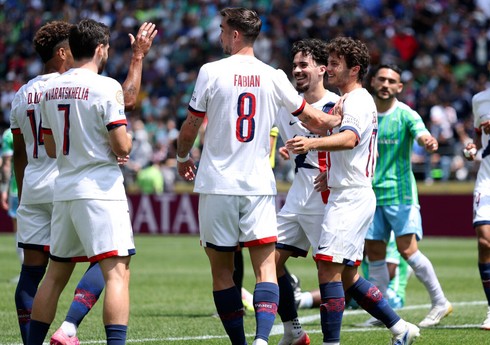 ПСЖ и "Ботафого" вышли в плей-офф клубного чемпионата мира по футболу