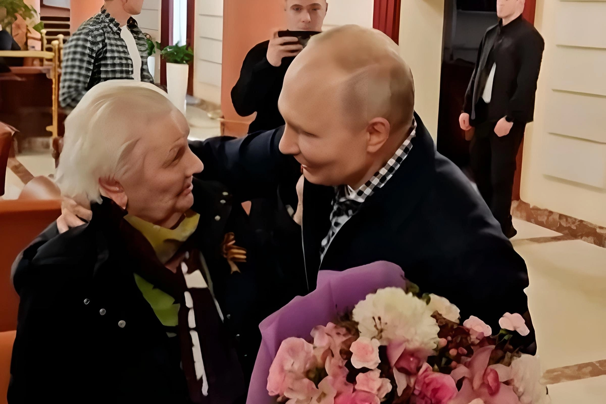 Путин в Кремле отужинал со своей учительницей