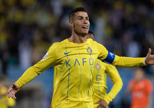 Роналду продлит контракт с футбольным клубом "Аль-Наср"