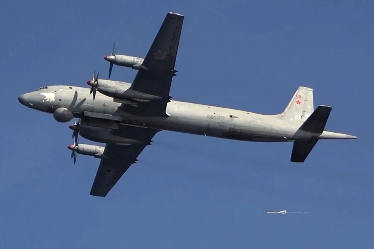 Российский военный самолет нарушил воздушное пространство Японии
