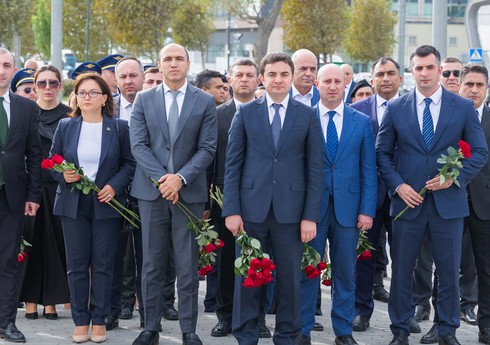 Руководство и коллектив AZAL почтили светлую память шехидов