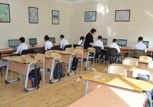 С сегодняшнего дня в школах Азербайджана начались зимние каникулы