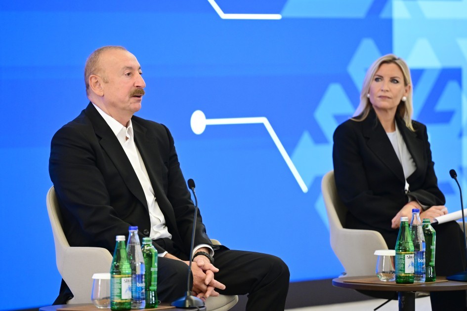 С участием Президента Азербайджанской Республики Ильхама Алиева начал работу IV Шушинский глобальный медиафорум-ПРЯМОЙ ЭФИР