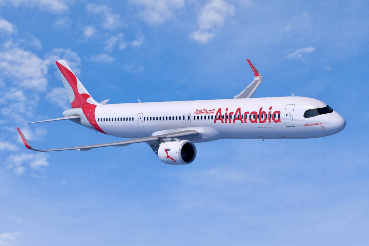 Самолет авиакомпании Air Arabia совершил вынужденную посадку в Баку