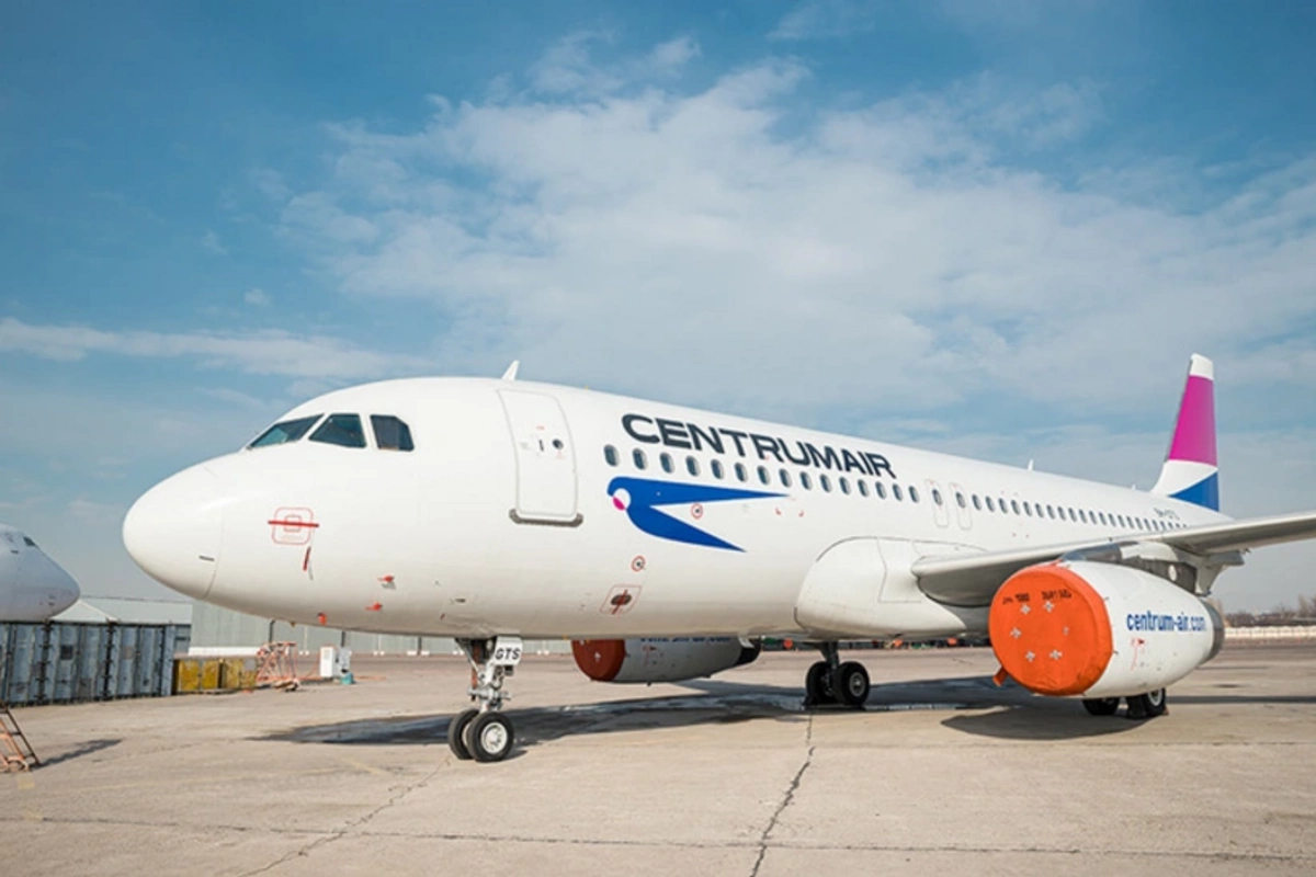 Самолет авиакомпании Centrium Air совершил вынужденную посадку в Баку