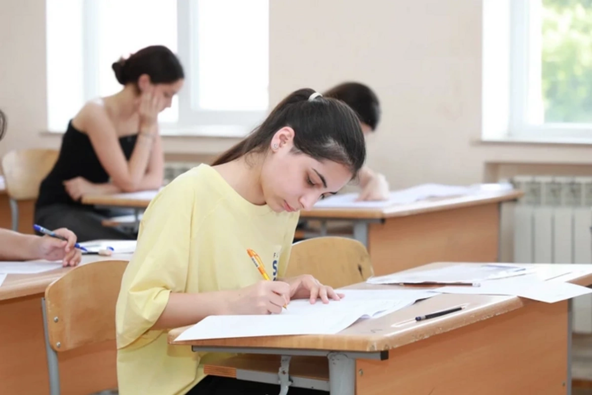 Сегодня абитуриенты сдадут экзамены по I и IV группам специальностей