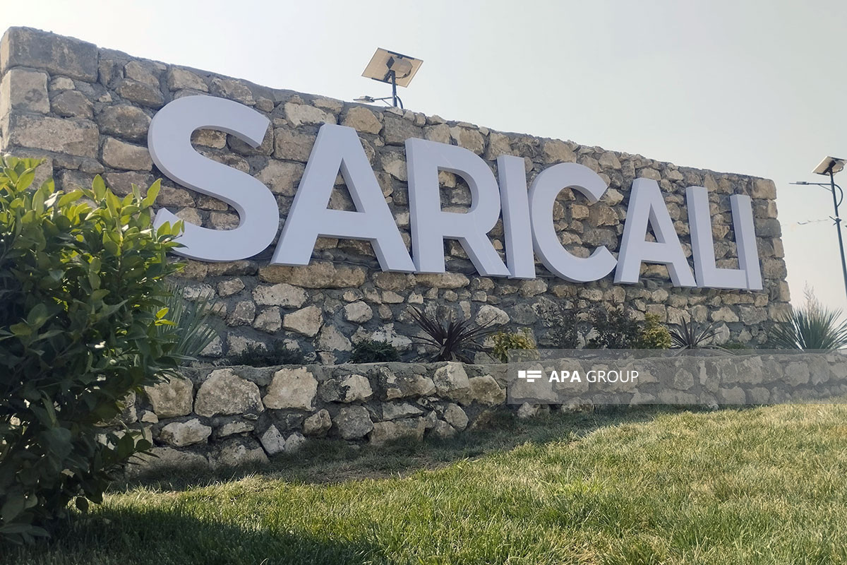 Семьям, переехавшим в село Сарыджалы Агдамского района, вручены ключи от домов-ФОТО-ОБНОВЛЕНО-1