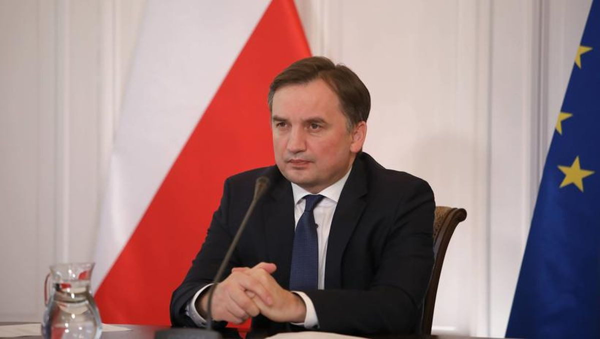 Сейм Польши проголосовал за арест экс-главы Минюста