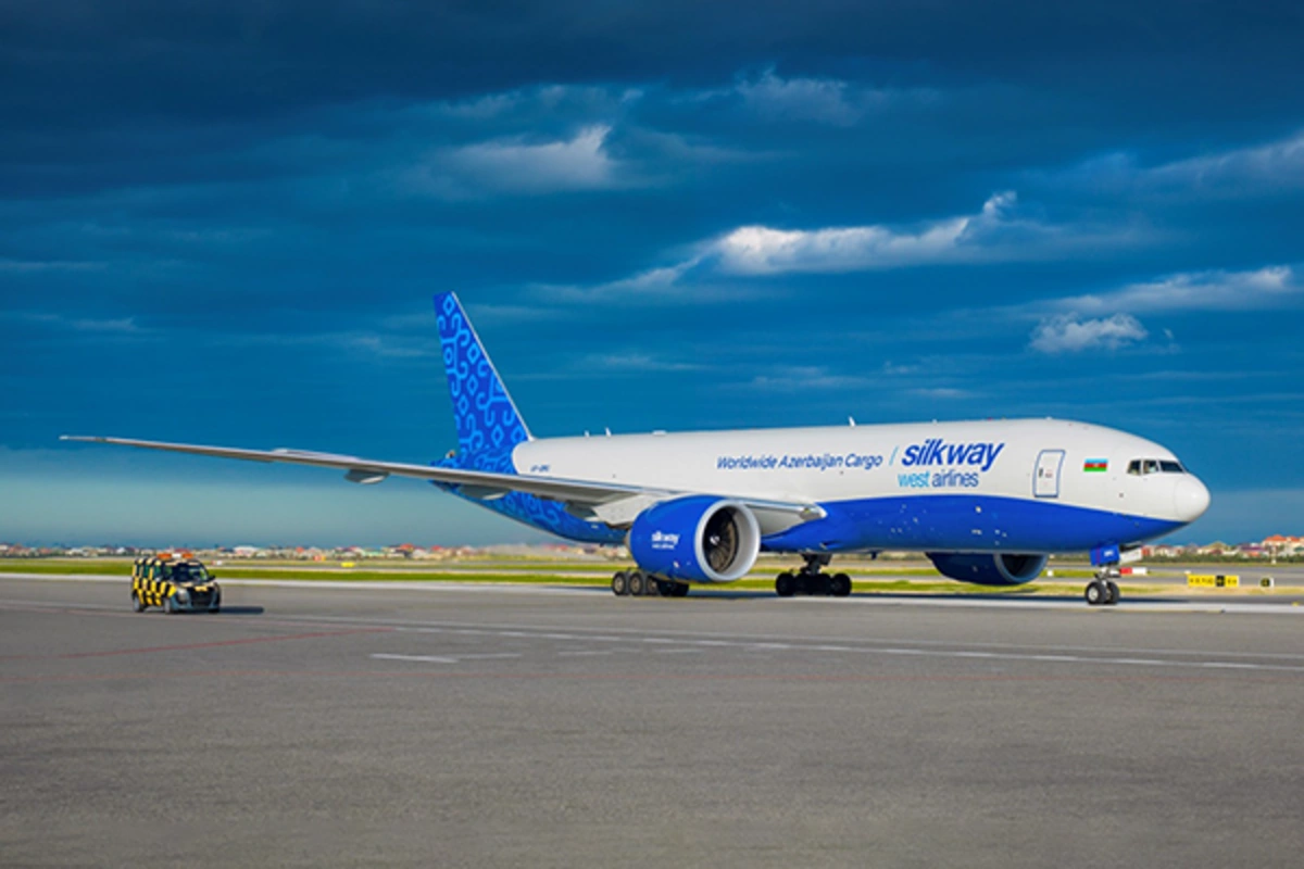 Silk Way West Airlines удостоена награды крупнейшего налогоплательщика