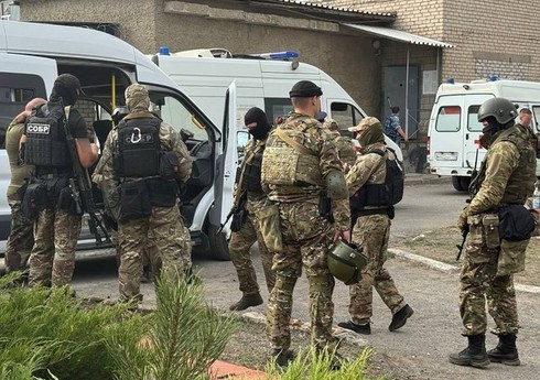 Следователи начали допрос работников и осужденных ИК-19 по делу о захвате заложников