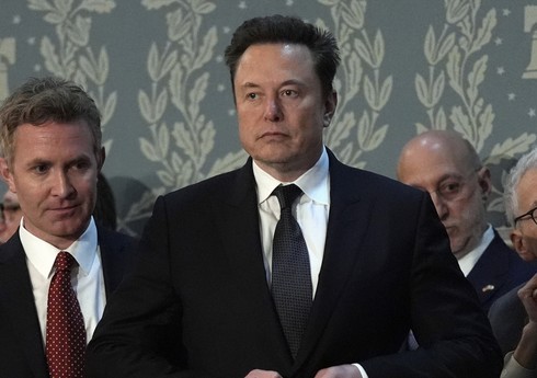 СМИ: Илон Маск тратит на охрану миллионы долларов в год