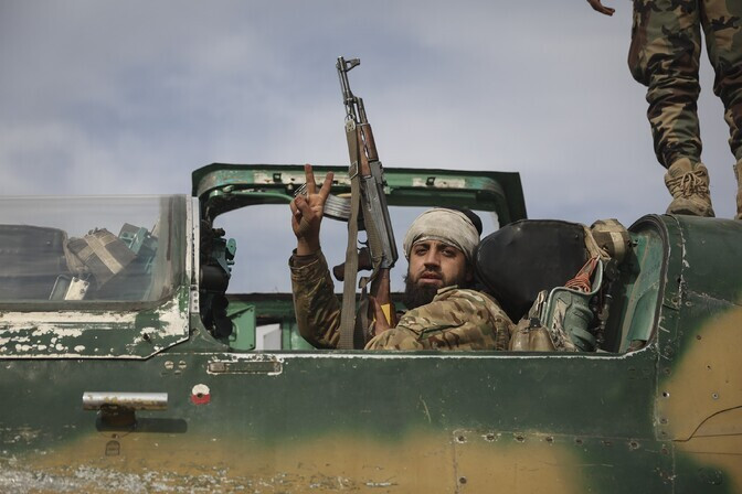 СМИ: Ирак принял более 1 тыс. военных армии Сирии