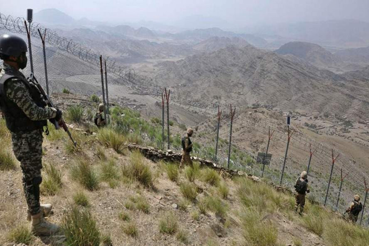 СМИ: Масштабные столкновения начались на границе Афганистана с Пакистаном