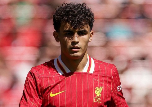 СМИ: Полузащитник "Ливерпуля" продолжит сезон в "Бетисе"