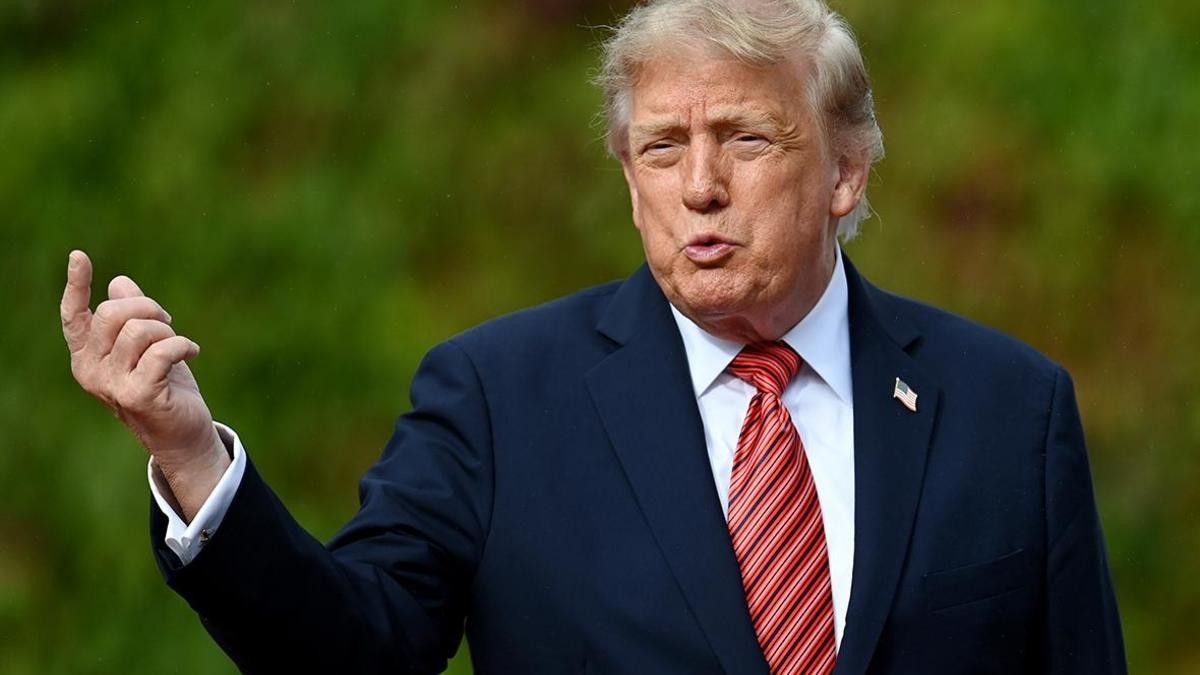 СМИ: Трамп обсуждал возможность объединения Ирландии с руководством страны