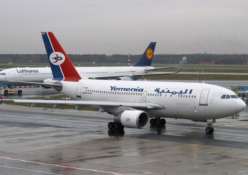 СМИ: Три самолета Yemenia Airways повреждены из-за авиаударов
