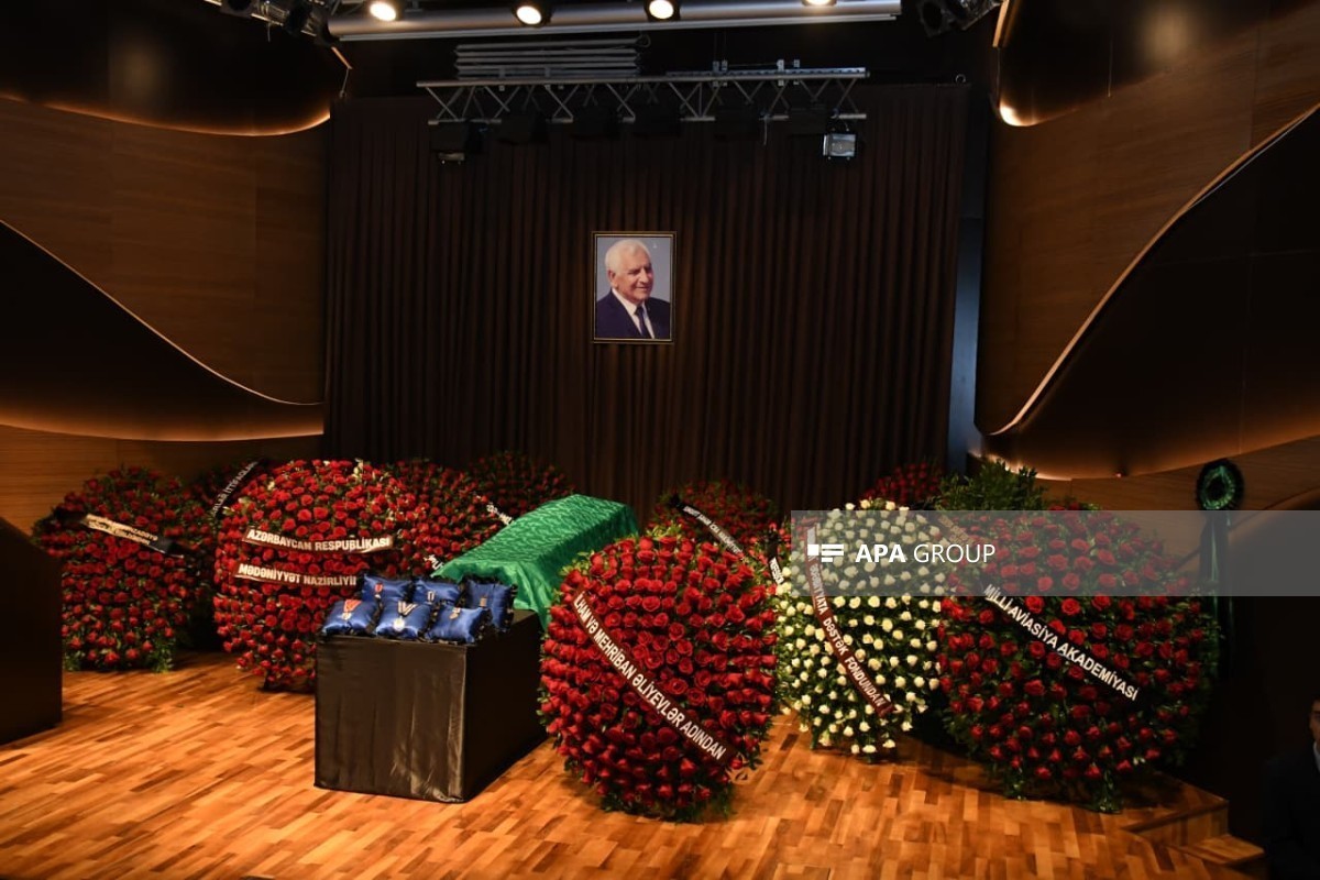 Состоялась церемония прощания с Нариманом Гасанзаде, Президент и Первый вице-президент прислали венок на церемонию -ФОТО-ОБНОВЛЕНО
