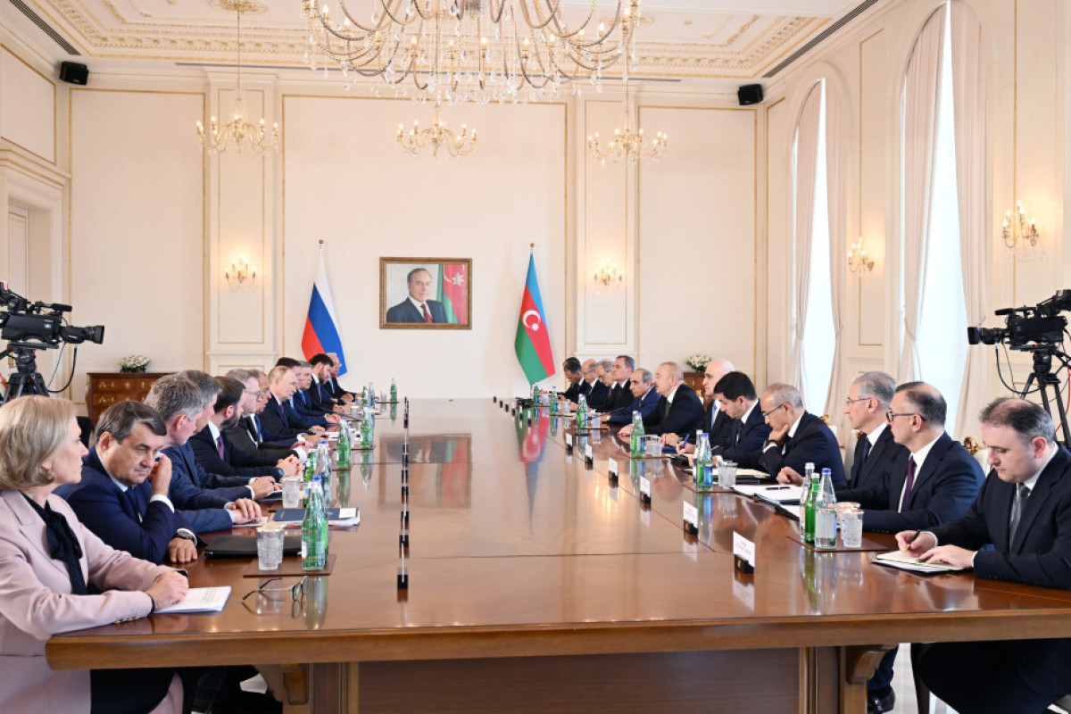 Состоялась встреча президентов Азербайджана и России в расширенном составе -ОБНОВЛЕНО-1-ФОТО