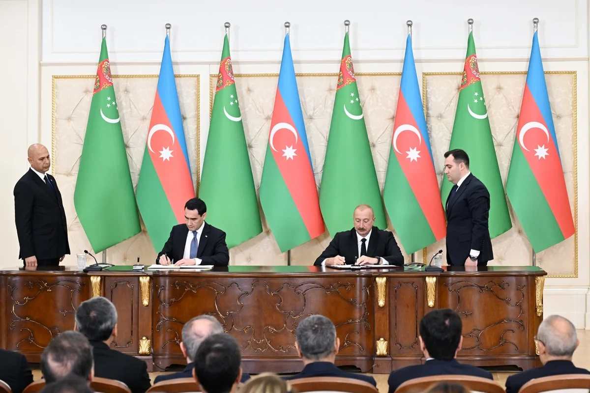 Состоялся обмен азербайджано-туркменскими документами