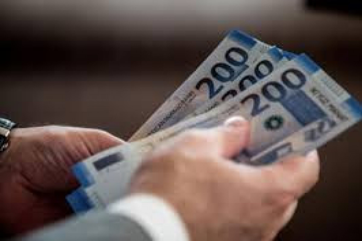 Среднемесячная заработная плата в Азербайджане выросла более чем на 8%