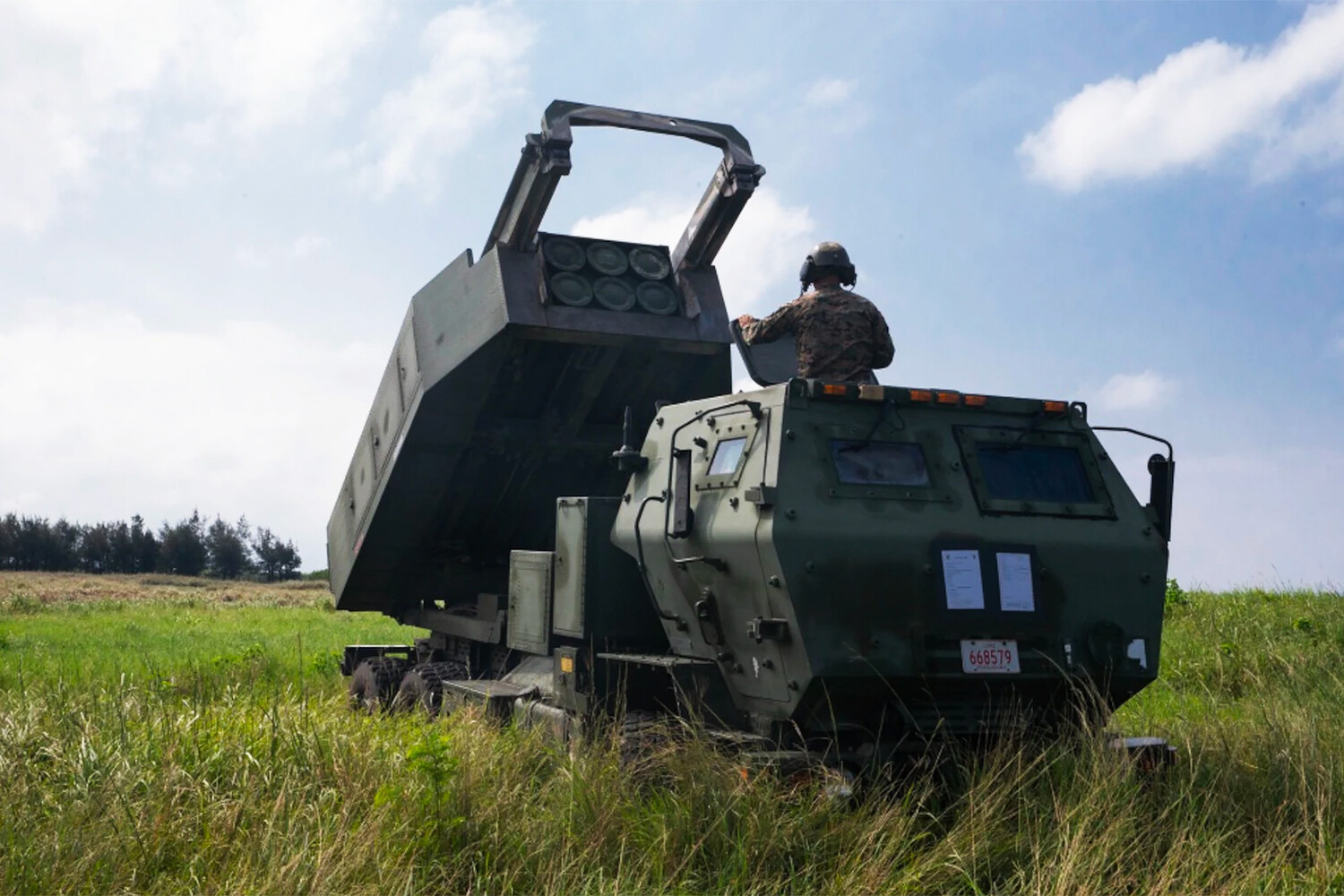 США перебросили HIMARS на Алеутские острова из-за российских учений