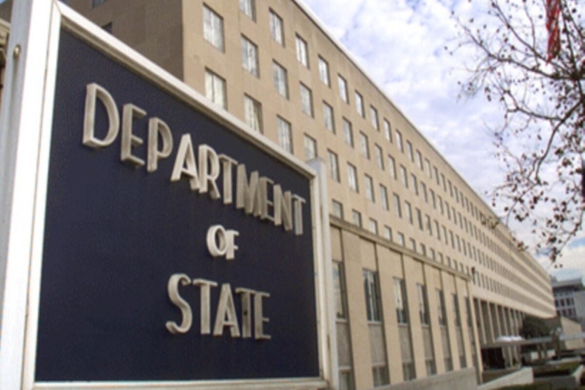 США ввели санкции против нескольких компаний, которые, как утверждается, импортировали иранскую нефть