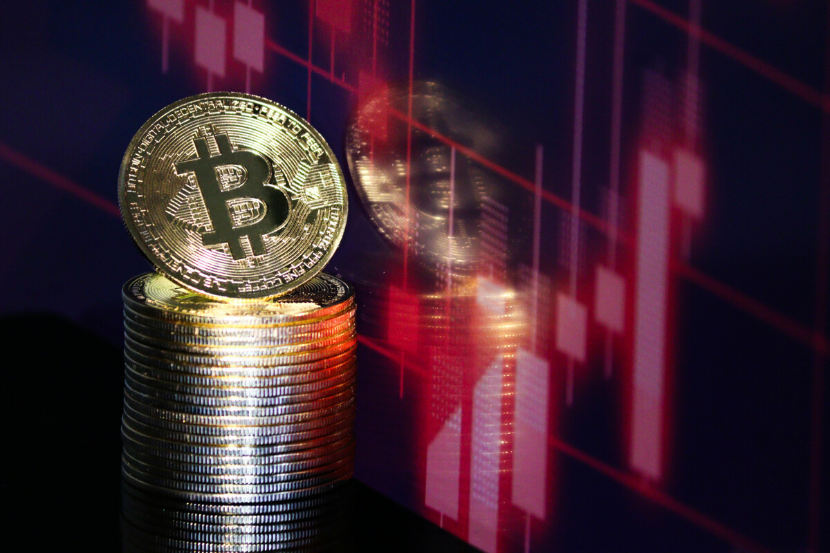 Стоимость биткойна обновила исторический максимум, превысив $120 тыс.